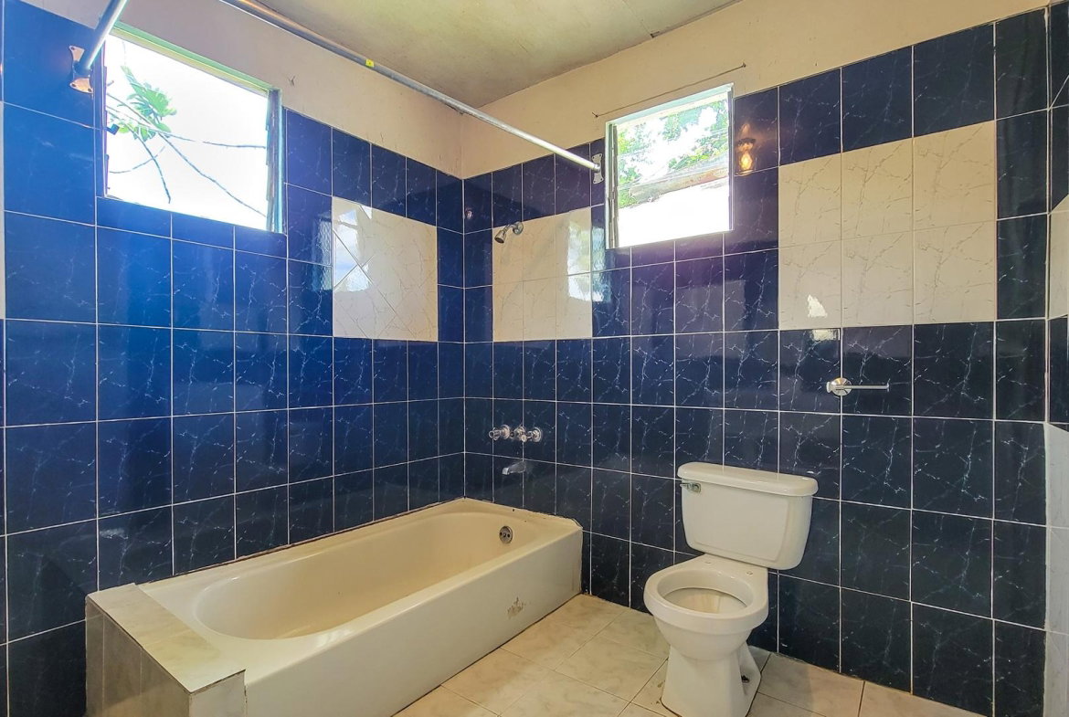 Ninth image of Warsop Trelawny in Warsop, Trelawny, Jamaica - property is For Sale