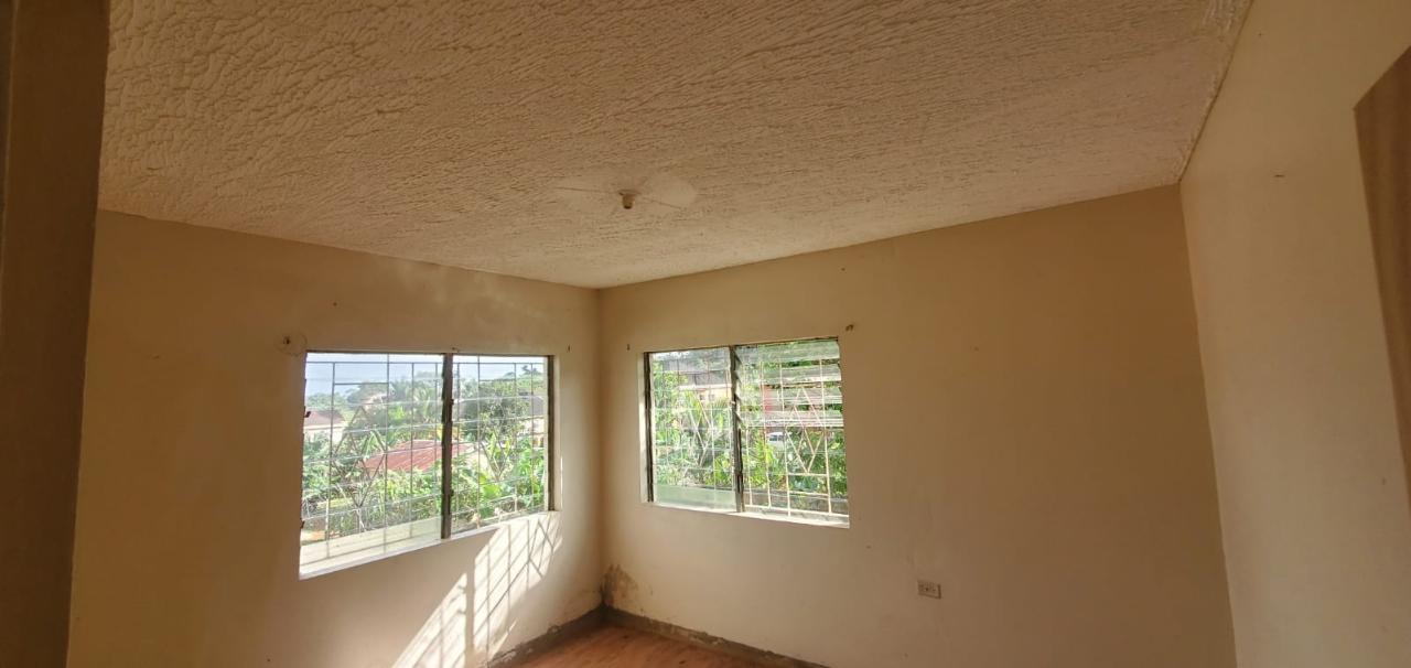 Eleventh image of 28e Mckinley Close in Mandeville, Manchester, Jamaica - property is For Sale
