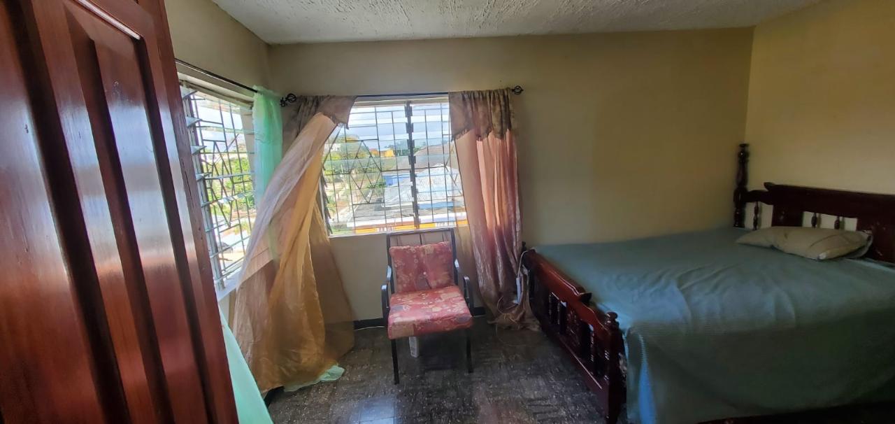 Tenth image of 28e Mckinley Close in Mandeville, Manchester, Jamaica - property is For Sale