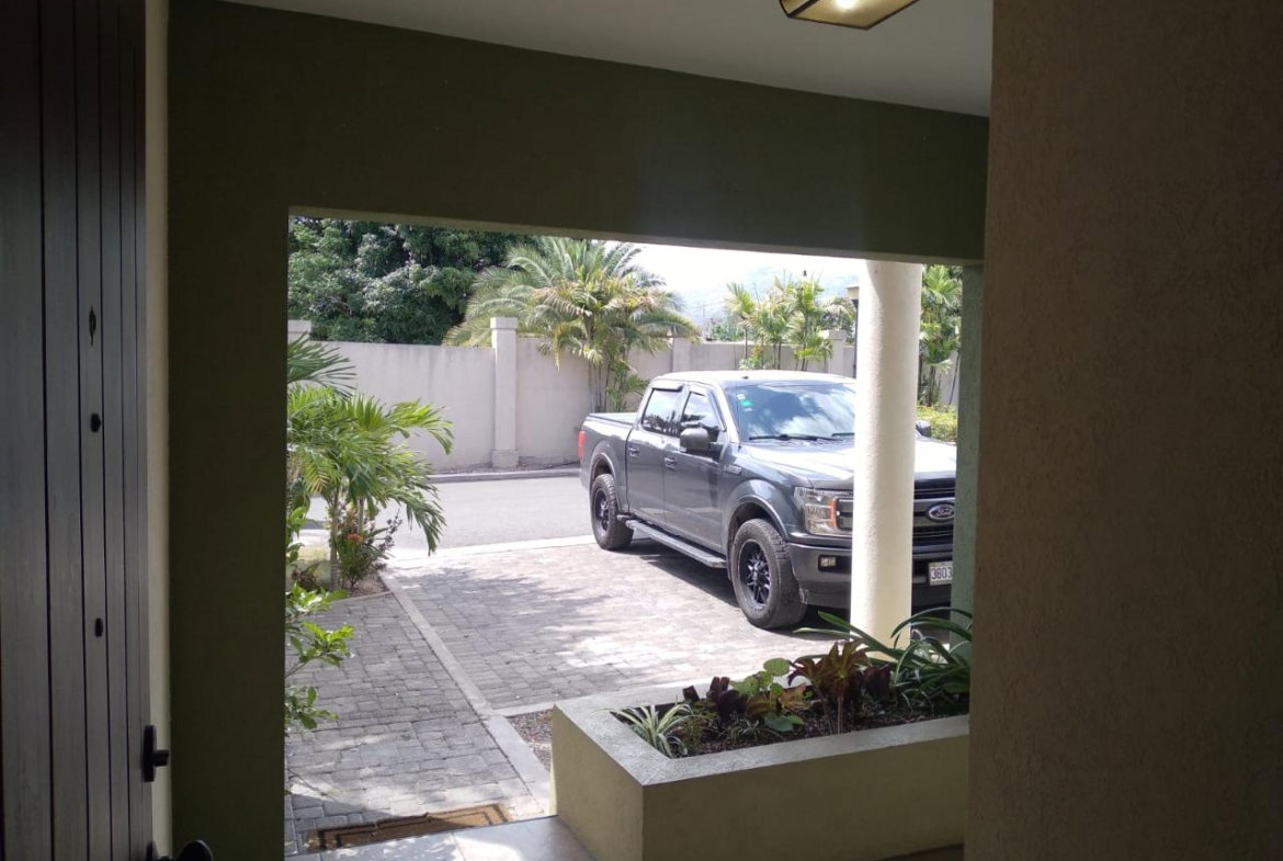 Thirteenth image of 2 Sunflower Way in Kingston 6, St. Andrew, Jamaica - property is For Rent