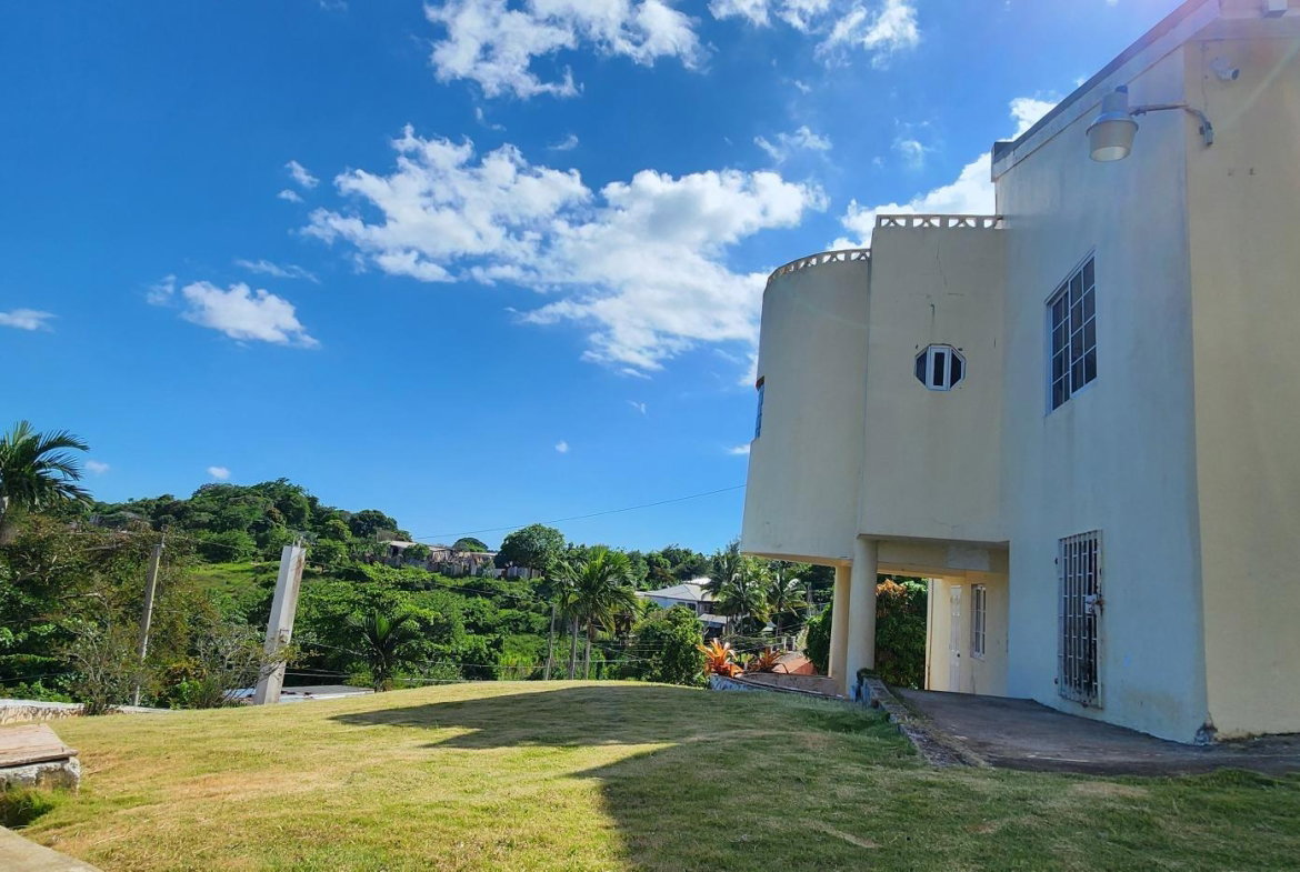 Third image of Hillside Close in Knockpatrick, Manchester, Jamaica - property is For Sale