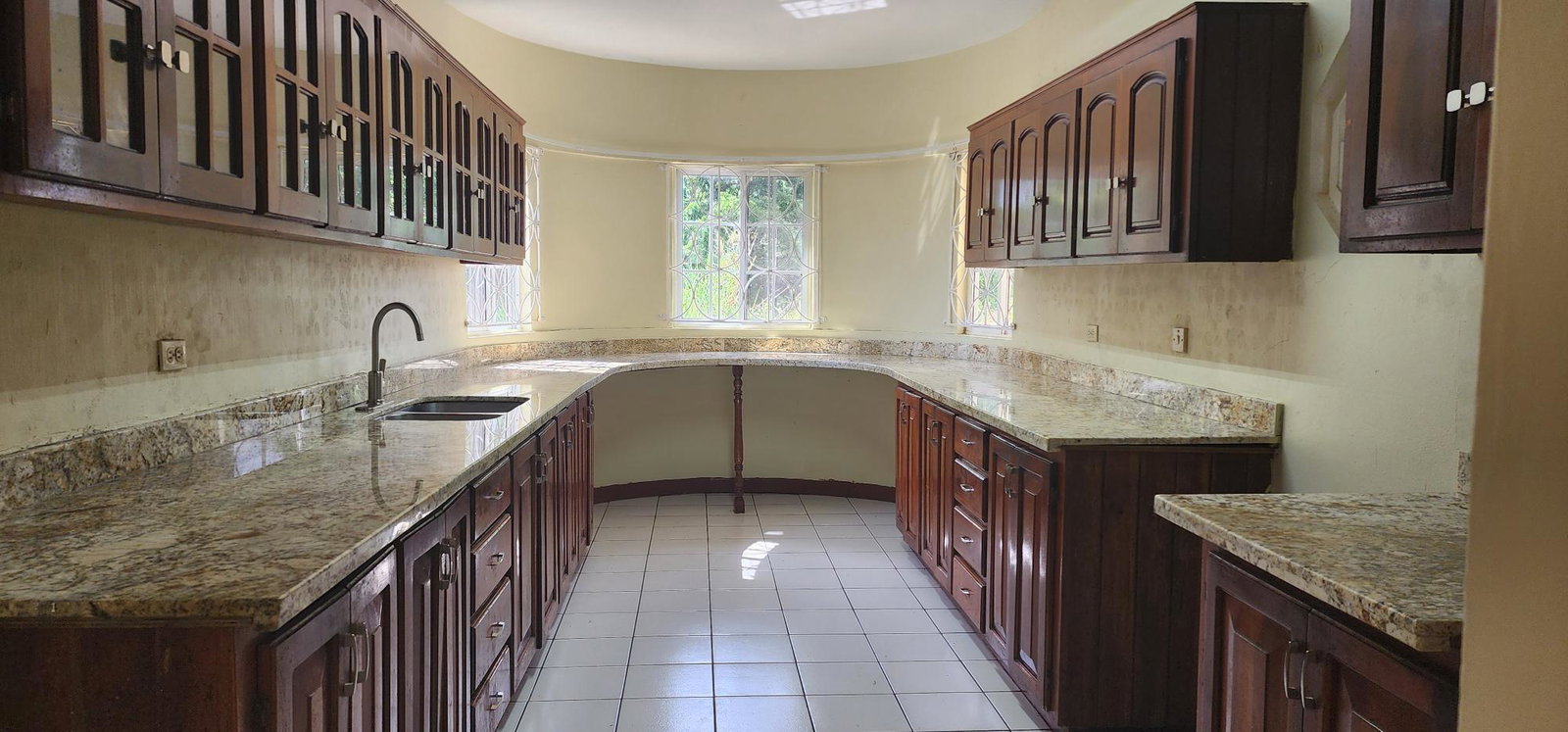 Seventh image of Hillside Close in Knockpatrick, Manchester, Jamaica - property is For Sale