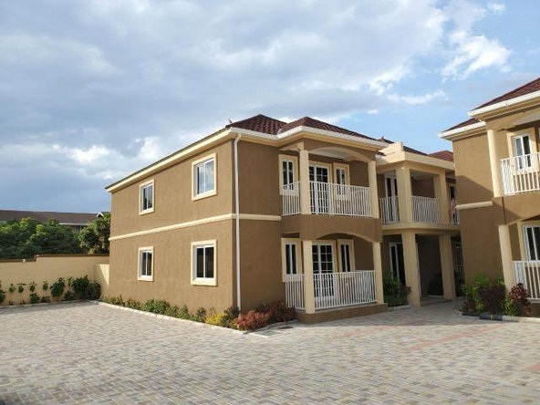 Third image of 4-4 Ravinia Road in Kingston 6, St. Andrew, Jamaica - property is For Rent