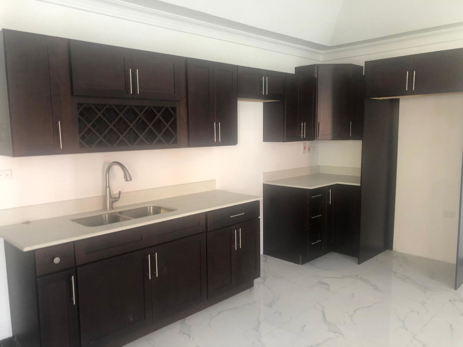 Fourth image of 4-4 Ravinia Road in Kingston 6, St. Andrew, Jamaica - property is For Rent