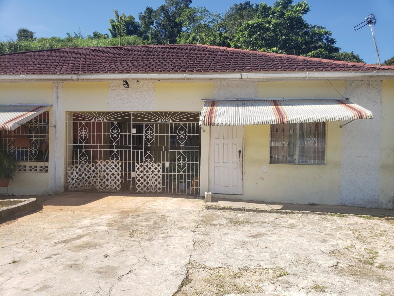 First image of Lot 55 Kyle, Spaldings, m in Walderston, Manchester, Jamaica - property is For Sale