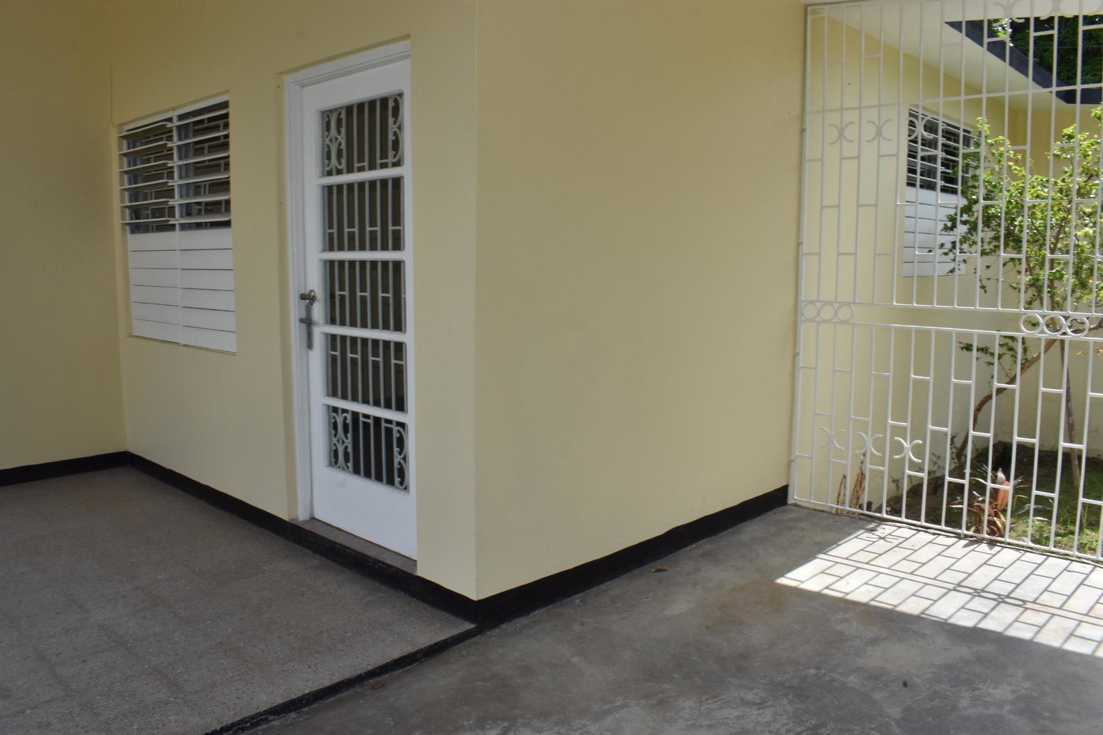 Tenth image of 8 Lawrence Drive, Kingston in Kingston 8, St. Andrew, Jamaica - property is For Sale