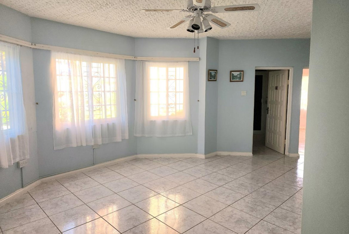Eleventh image of Palm Circle in Unity Hall, St. James, Jamaica - property is For Sale