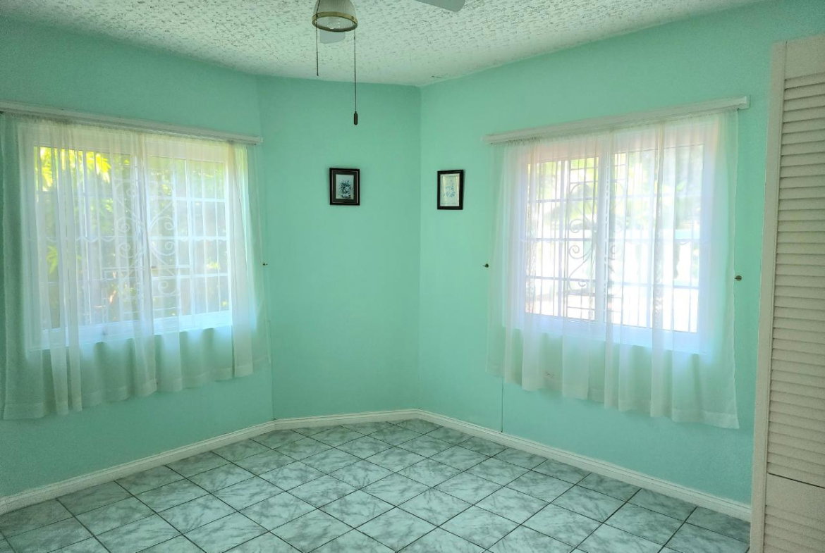 Thirteenth image of Palm Circle in Unity Hall, St. James, Jamaica - property is For Sale