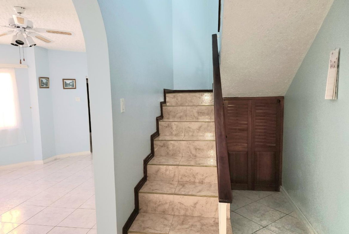 Fourteenth image of Palm Circle in Unity Hall, St. James, Jamaica - property is For Sale
