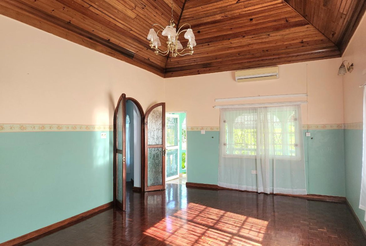Eighteenth image of Palm Circle in Unity Hall, St. James, Jamaica - property is For Sale