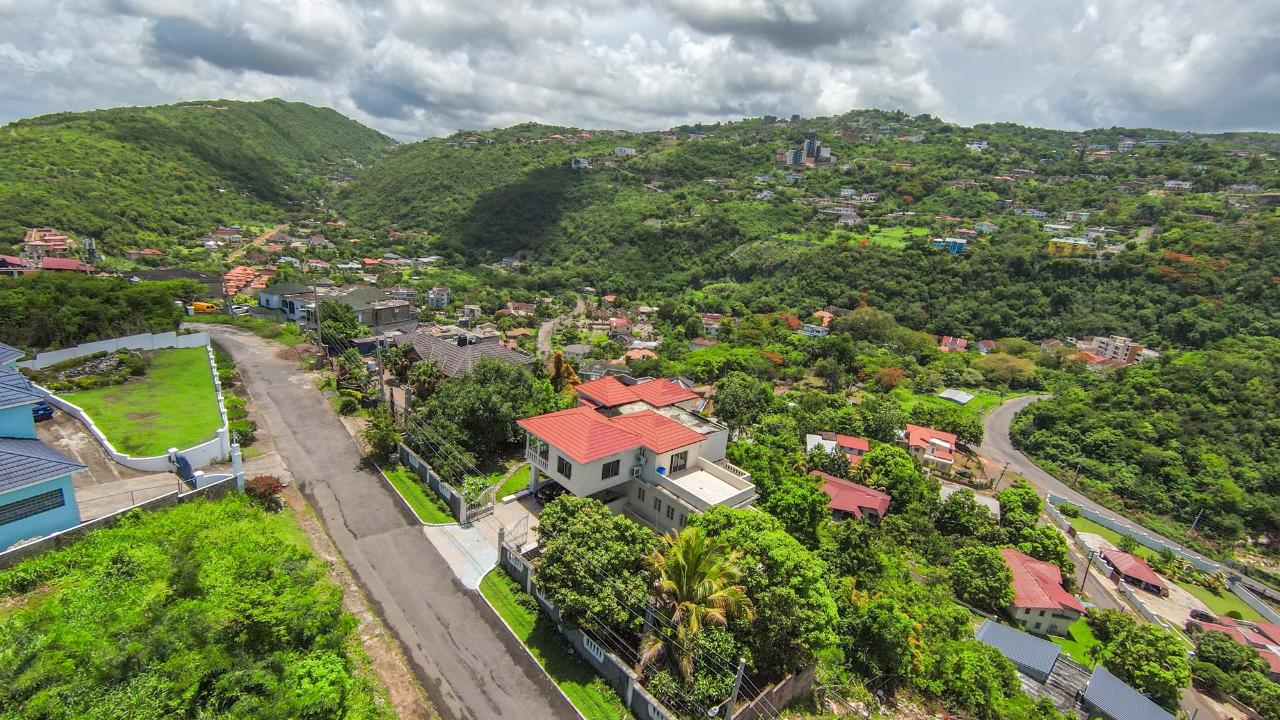 Eighth image of 16 Throne Circle in Kingston 19, St. Andrew, Jamaica - property is For Sale