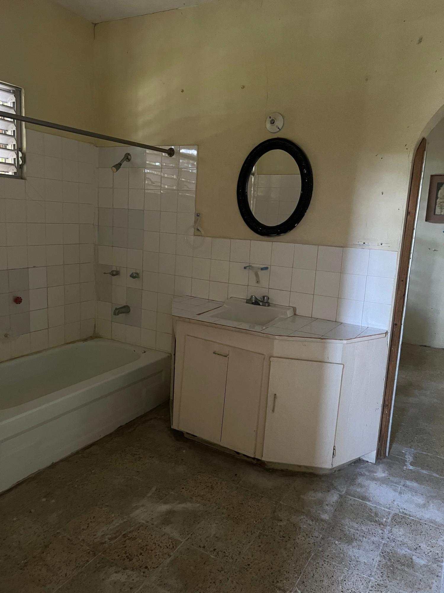 Charming-Fixer-Upper-for-Sale-in-Paradise-Acres-Jamaica Seventeenth image of 261 Wendy Clse Paradise Acres in Montego Bay, St. James, Jamaica - property is For Sale