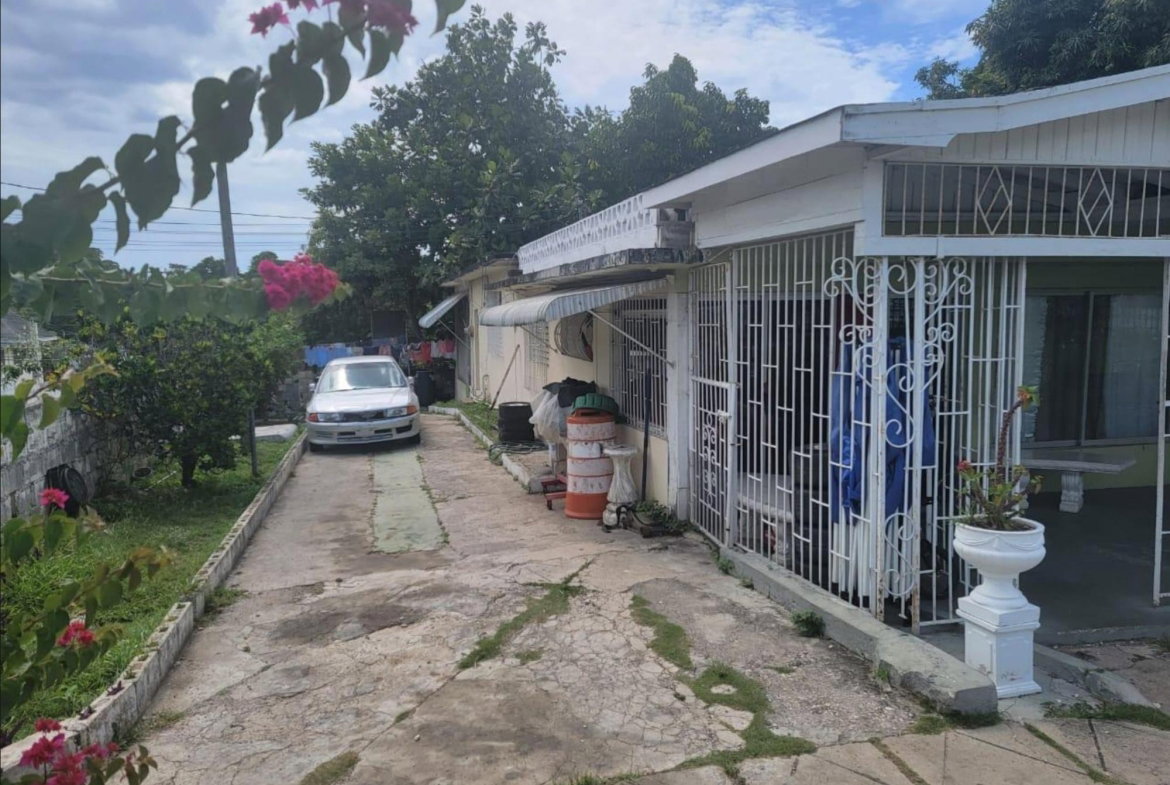 Twentieth image of 261 Wendy Clse Paradise Acres in Montego Bay, St. James, Jamaica - property is For Sale