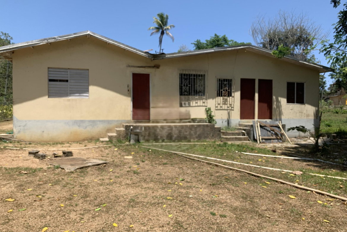 Twenty-Fourth image of Bunker's Hill in Bunkers Hill, Trelawny, Jamaica - property is For Sale