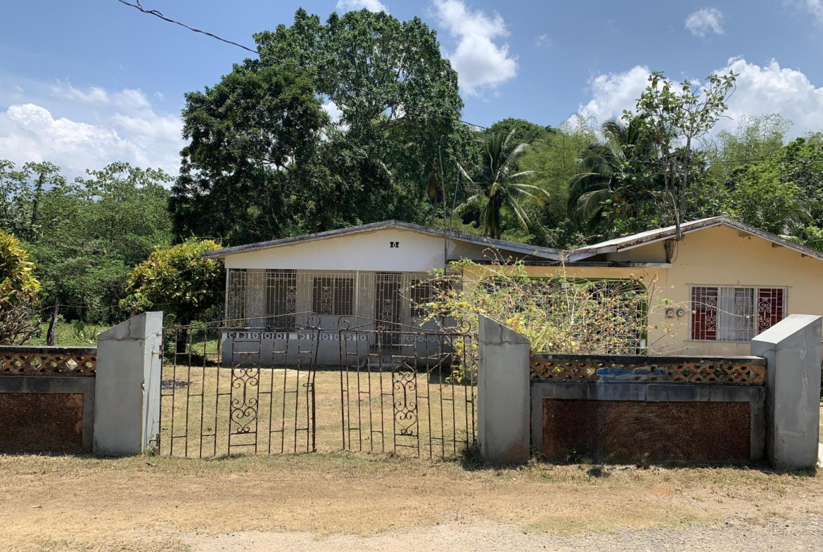 Fourth image of Bunker's Hill in Bunkers Hill, Trelawny, Jamaica - property is For Sale