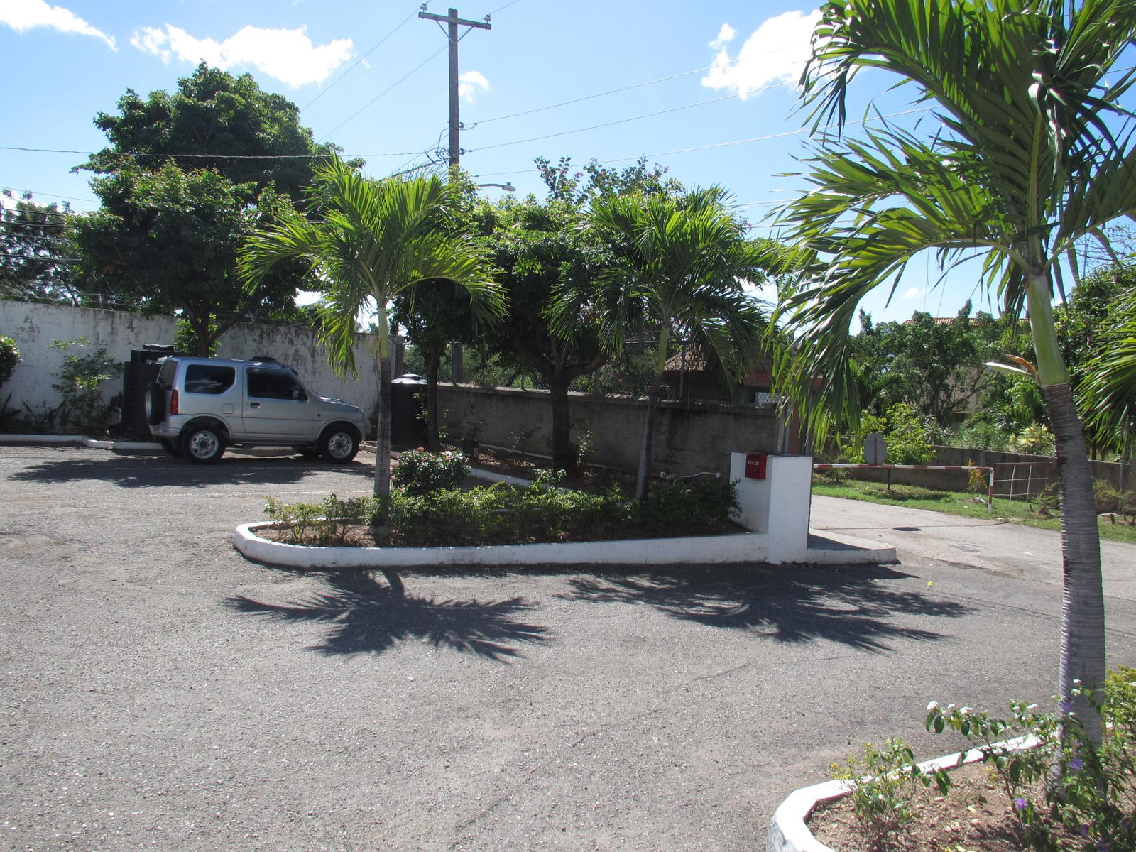 Second image of 10-8 Upper Braemar Avenue in NEW KINGSTON, St. Andrew, Jamaica - property is For Rent