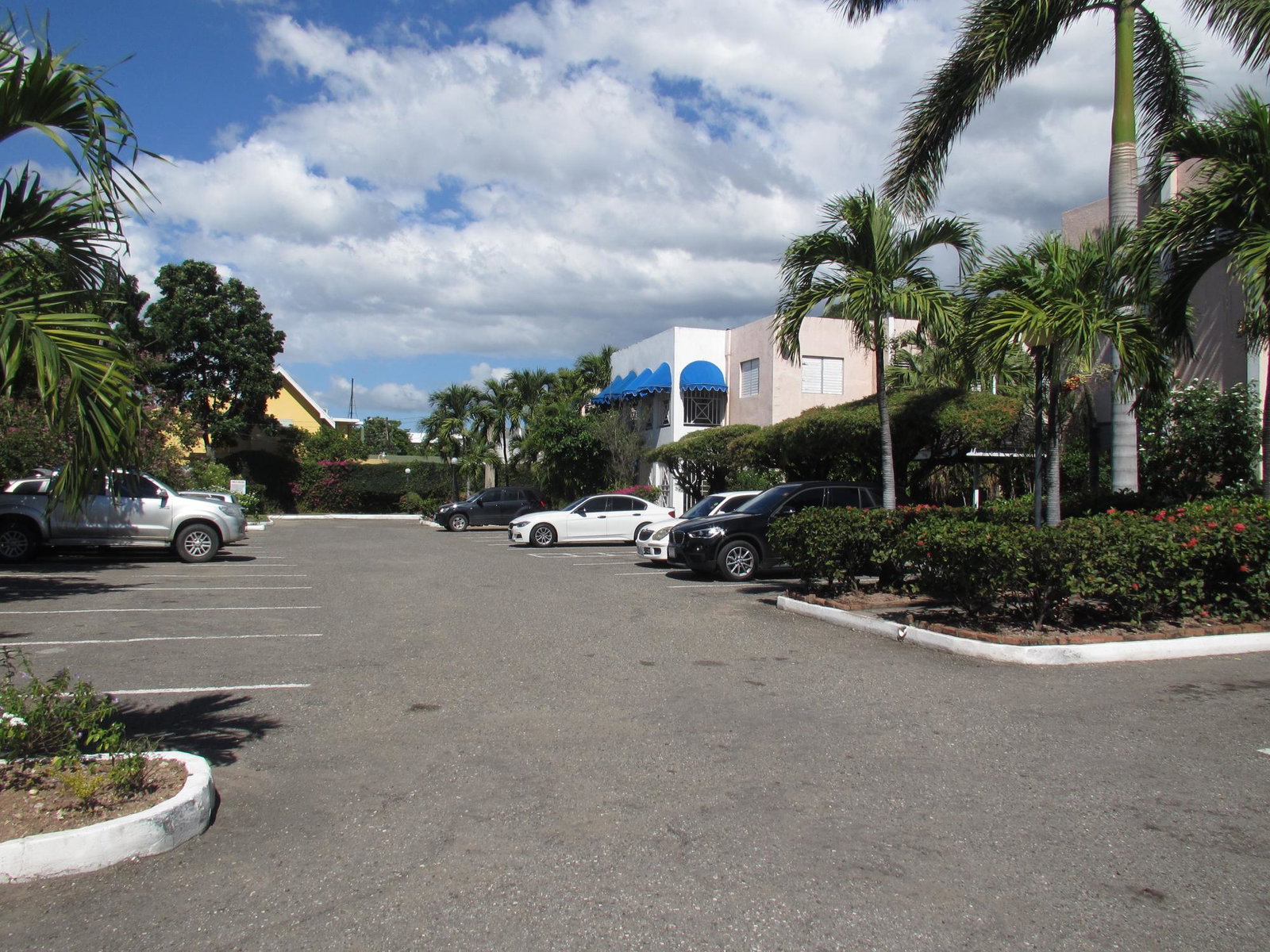 Third image of 10-8 Upper Braemar Avenue in NEW KINGSTON, St. Andrew, Jamaica - property is For Rent