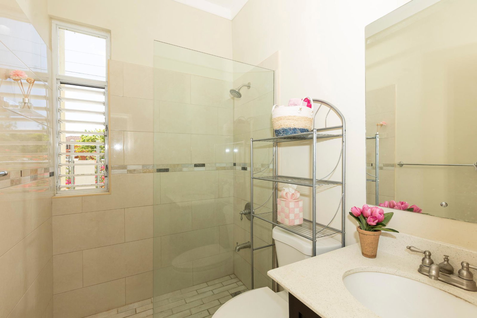 Eighth image of B104-1 Queensbury Drive in Kingston 19, St. Andrew, Jamaica - property is For Sale