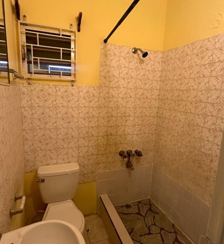 Eleventh image of 44 West Queens Park in Greater Portmore, St. Catherine, Jamaica - property is For Rent