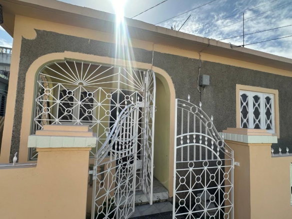 First image of 44 West Queens Park in Greater Portmore, St. Catherine, Jamaica - property is For Rent