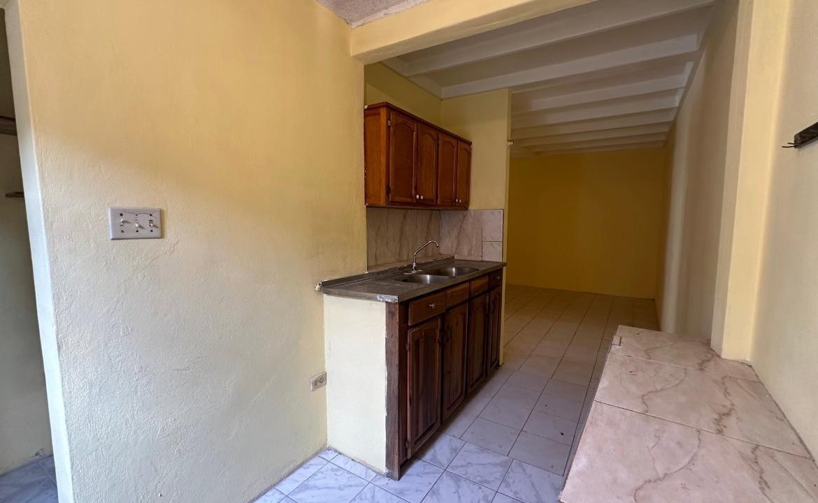 Eighth image of 44 West Queens Park in Greater Portmore, St. Catherine, Jamaica - property is For Rent