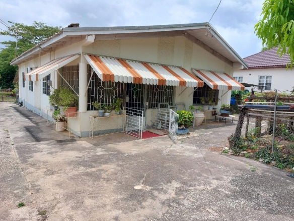 First image of Part of Palmers Cross, cl in Palmers Cross, Clarendon, Jamaica - property is For Sale