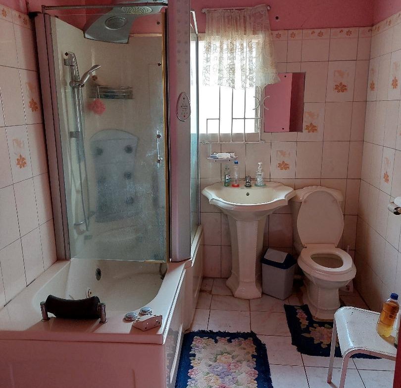Eighth image of Part of Palmers Cross, cl in Palmers Cross, Clarendon, Jamaica - property is For Sale