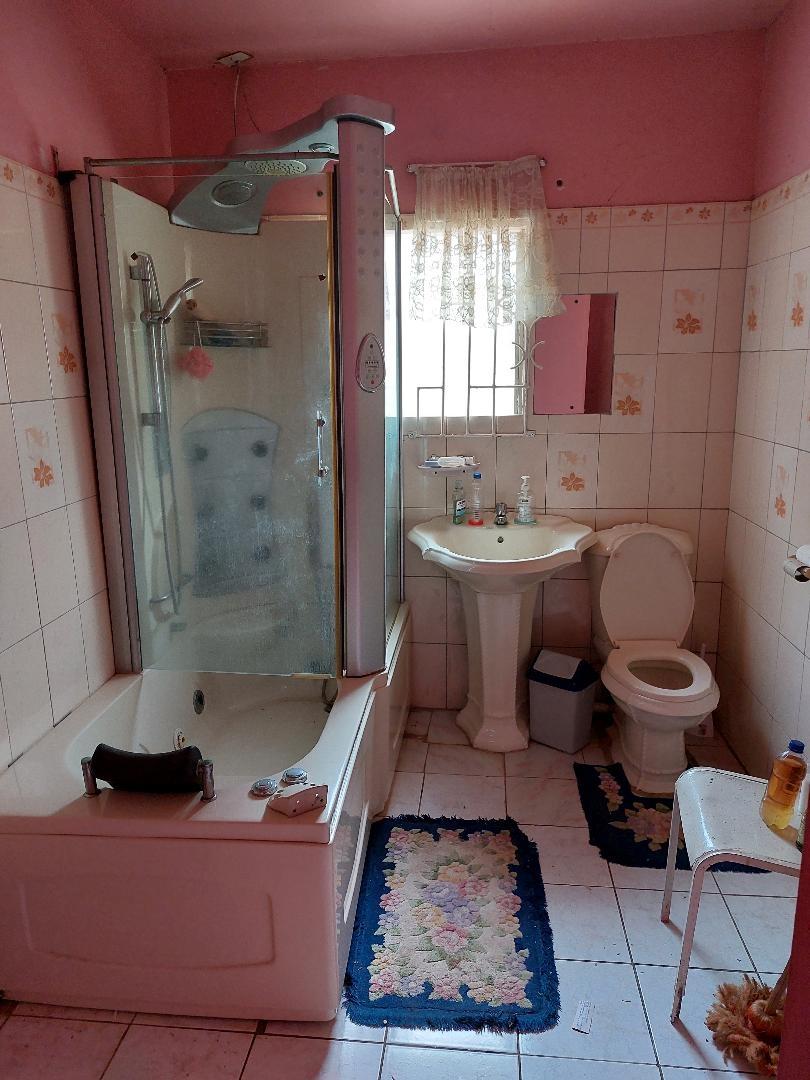 Eighth image of Part of Palmers Cross, cl in Palmers Cross, Clarendon, Jamaica - property is For Sale