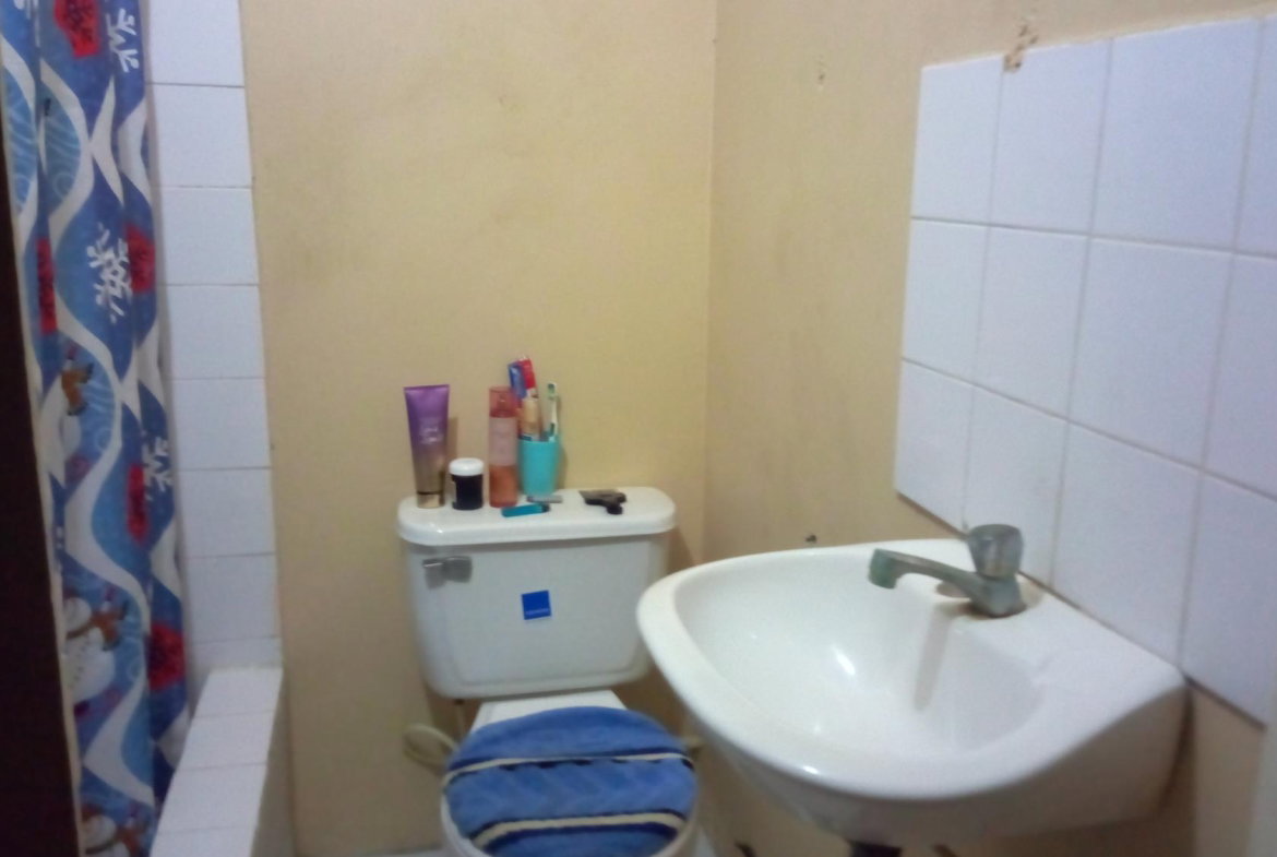 Fifteenth image of 372 Queens Park in Greater Portmore, St. Catherine, Jamaica - property is For Sale