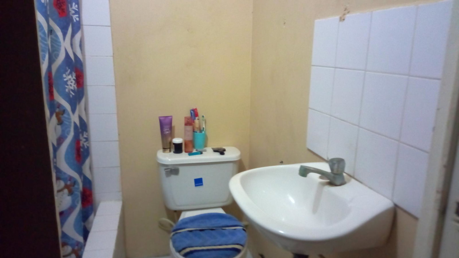 Fifteenth image of 372 Queens Park in Greater Portmore, St. Catherine, Jamaica - property is For Sale