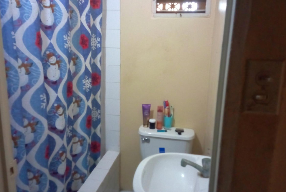 Sixteenth image of 372 Queens Park in Greater Portmore, St. Catherine, Jamaica - property is For Sale