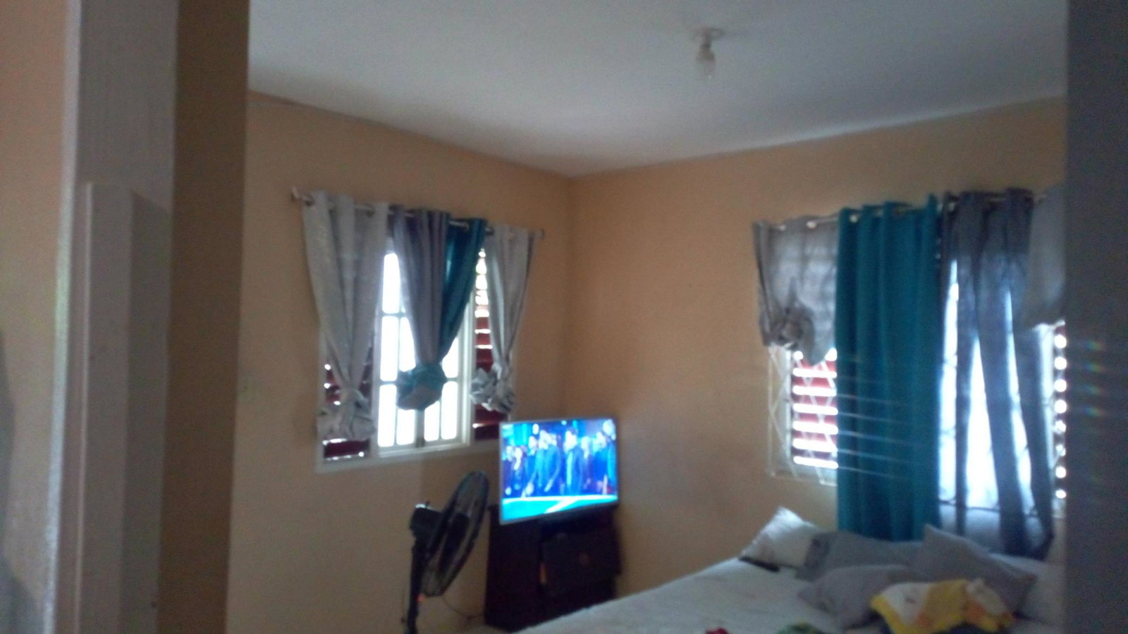 Tenth image of 372 Queens Park in Greater Portmore, St. Catherine, Jamaica - property is For Sale