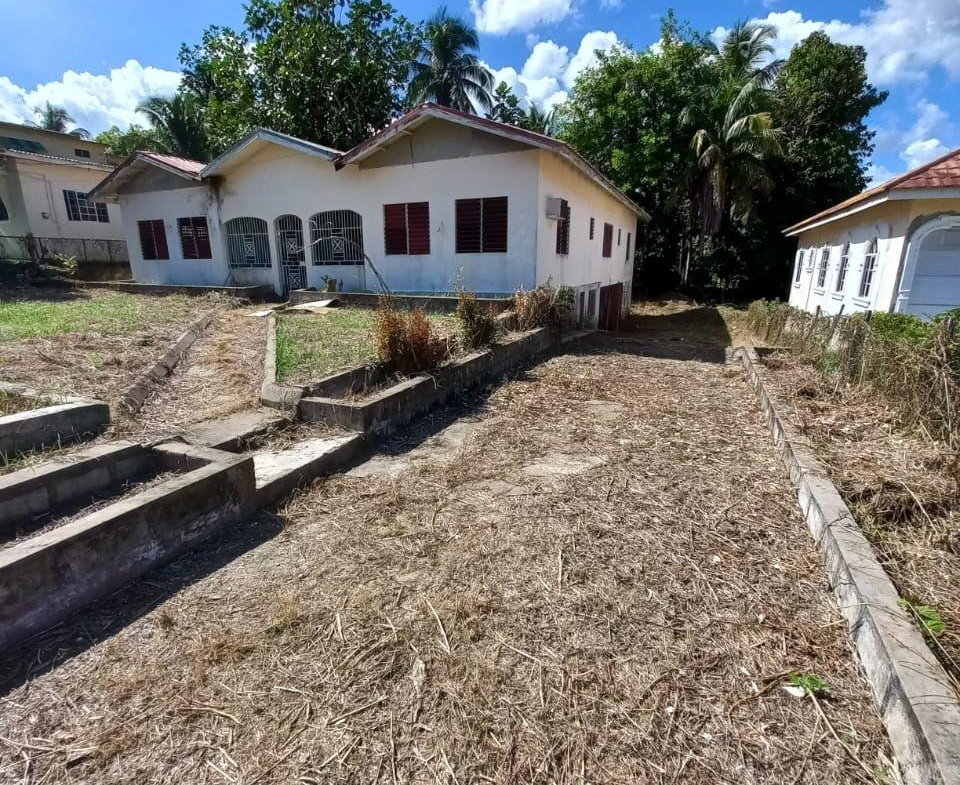 First image of 21 Orlando Crescent in Santa Cruz, St. Elizabeth, Jamaica - property is For Sale