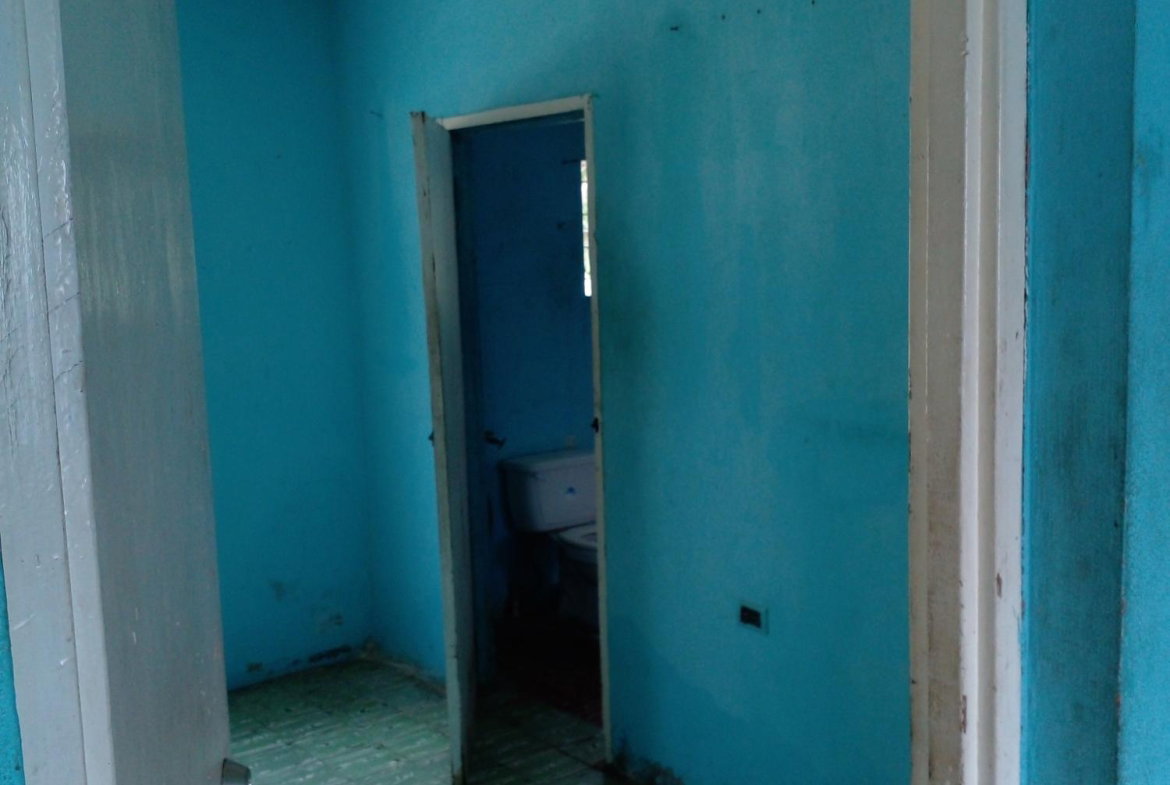 Eleventh image of 37 St. Johns Road, Spanish t in Spanish Town, St. Catherine, Jamaica - property is For Sale