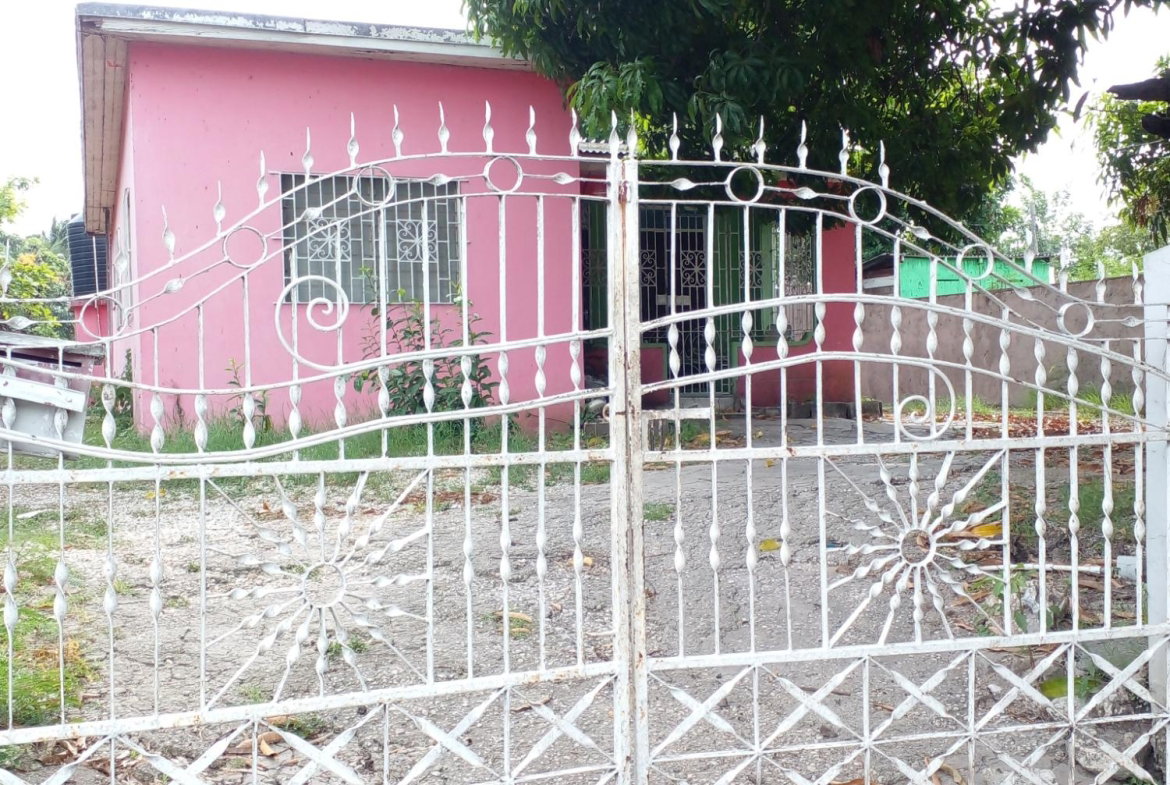 Seventh image of 37 St. Johns Road, Spanish t in Spanish Town, St. Catherine, Jamaica - property is For Sale