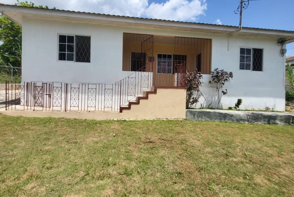 First image of Three Chains in Mandeville, Manchester, Jamaica - property is For Sale