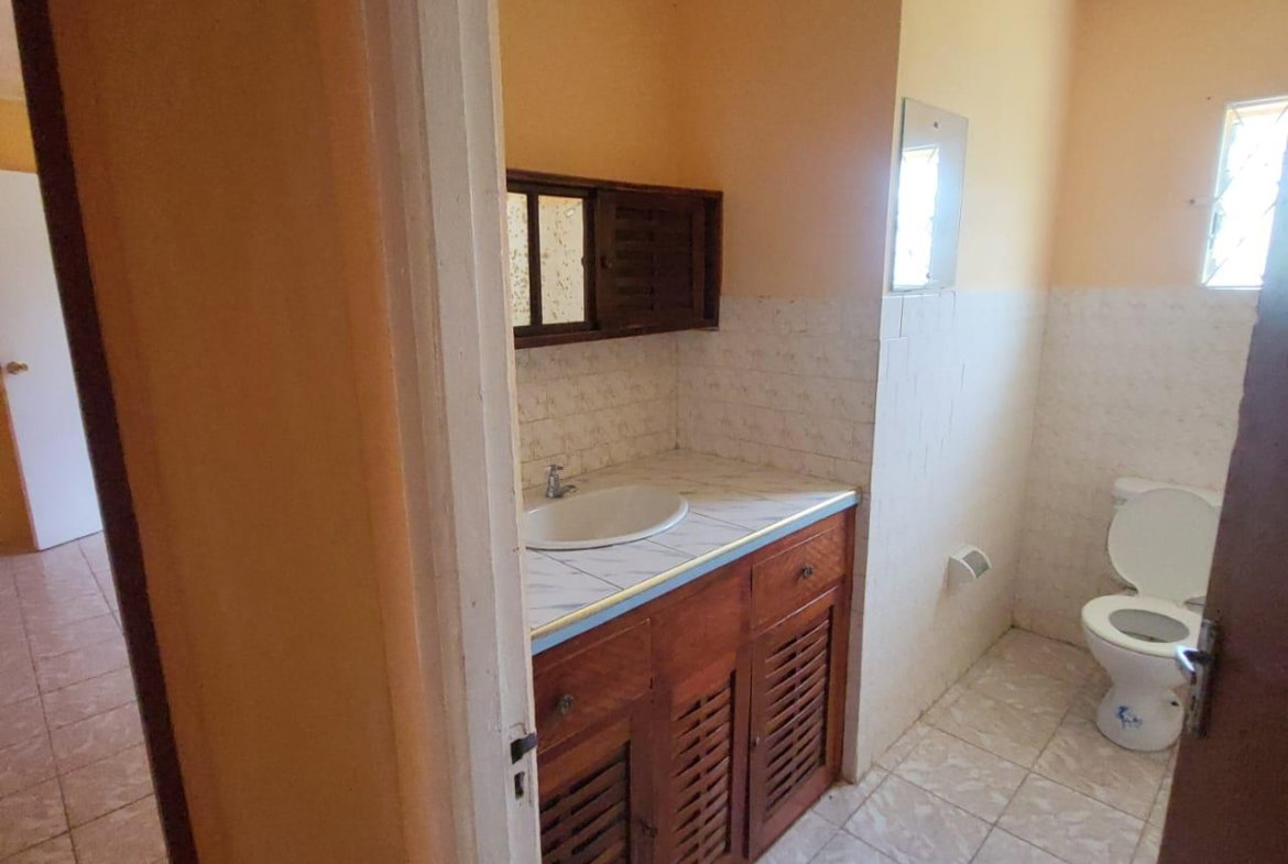 Fourteenth image of Three Chains in Mandeville, Manchester, Jamaica - property is For Sale