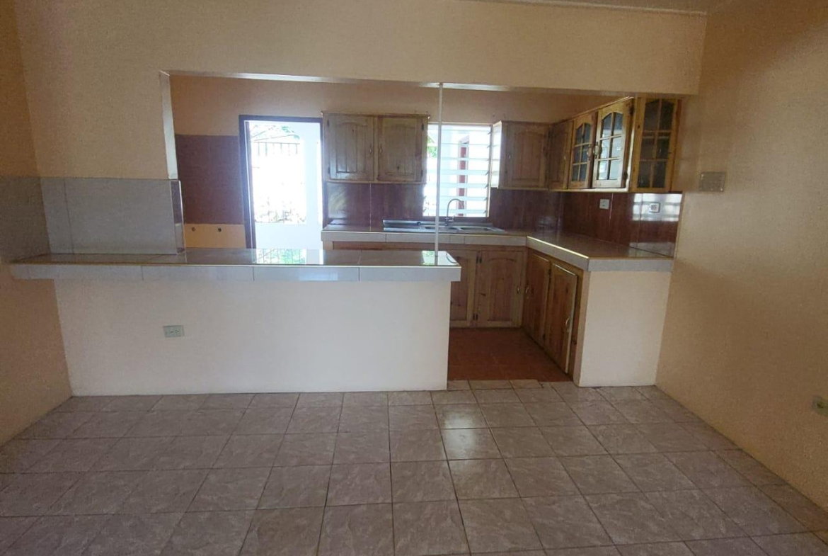 Fourth image of Three Chains in Mandeville, Manchester, Jamaica - property is For Sale