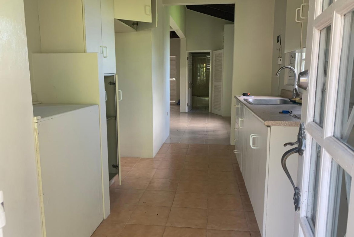 Second image of sl 10-pt of Thompson Close in Red Hills, St. Andrew, Jamaica - property is For Sale