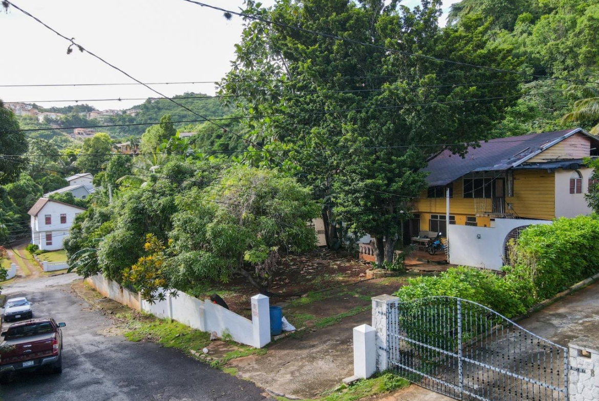 Eleventh image of 6 Kirkland Close, Red Hills in Red Hills, St. Andrew, Jamaica - property is For Sale