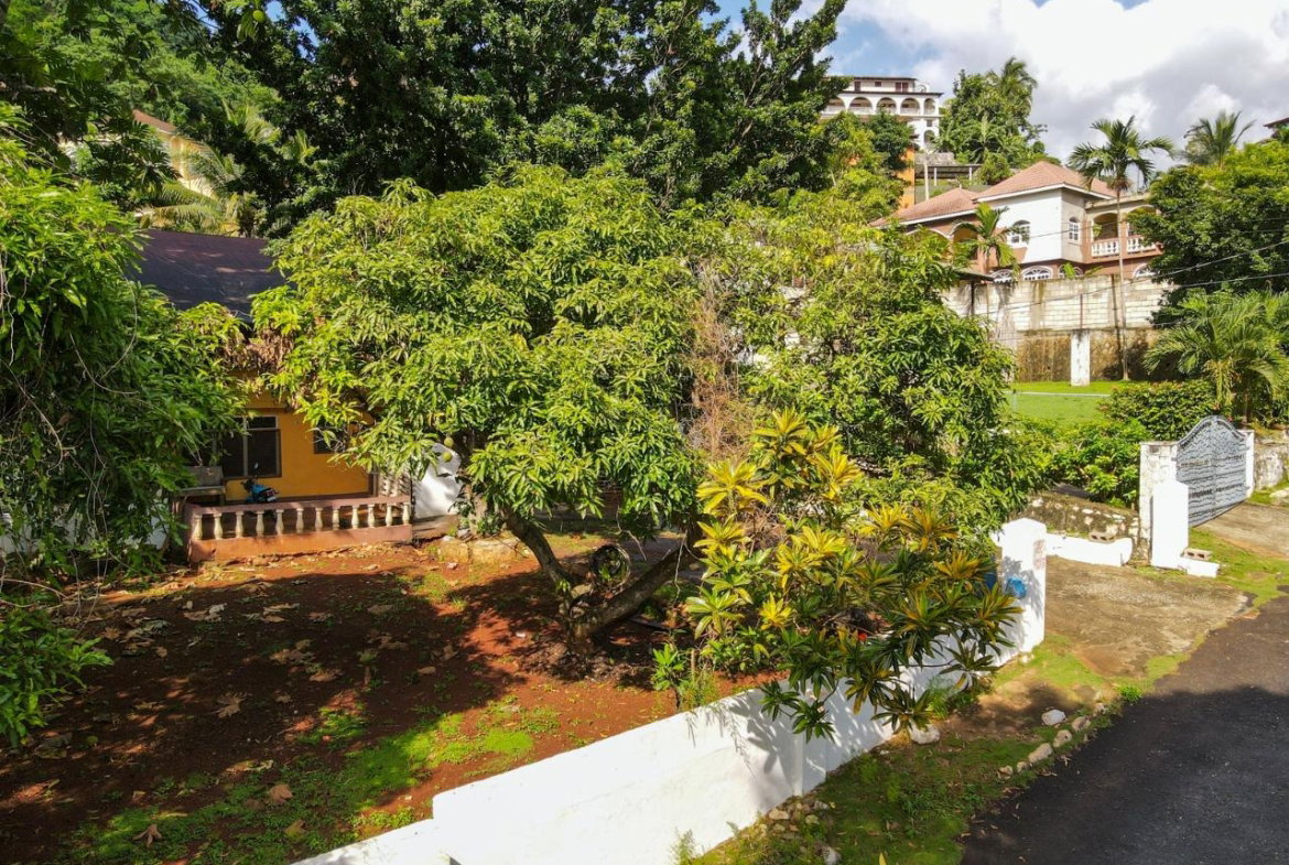 Fifth image of 6 Kirkland Close, Red Hills in Red Hills, St. Andrew, Jamaica - property is For Sale