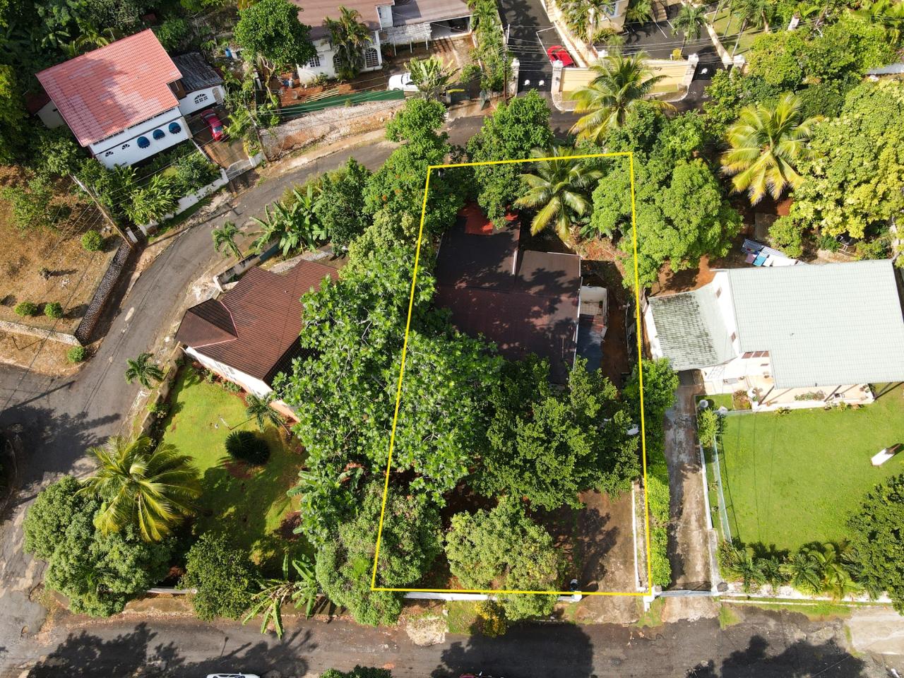 Seventh image of 6 Kirkland Close, Red Hills in Red Hills, St. Andrew, Jamaica - property is For Sale