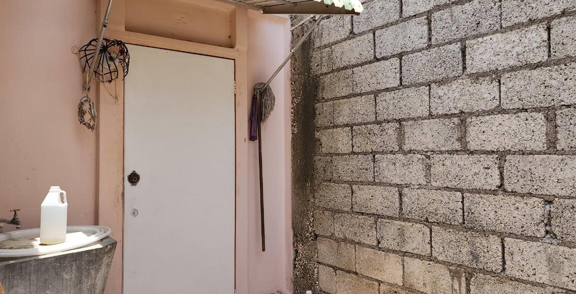 Eleventh image of 11 East Queen Park in Greater Portmore, St. Catherine, Jamaica - property is For Sale