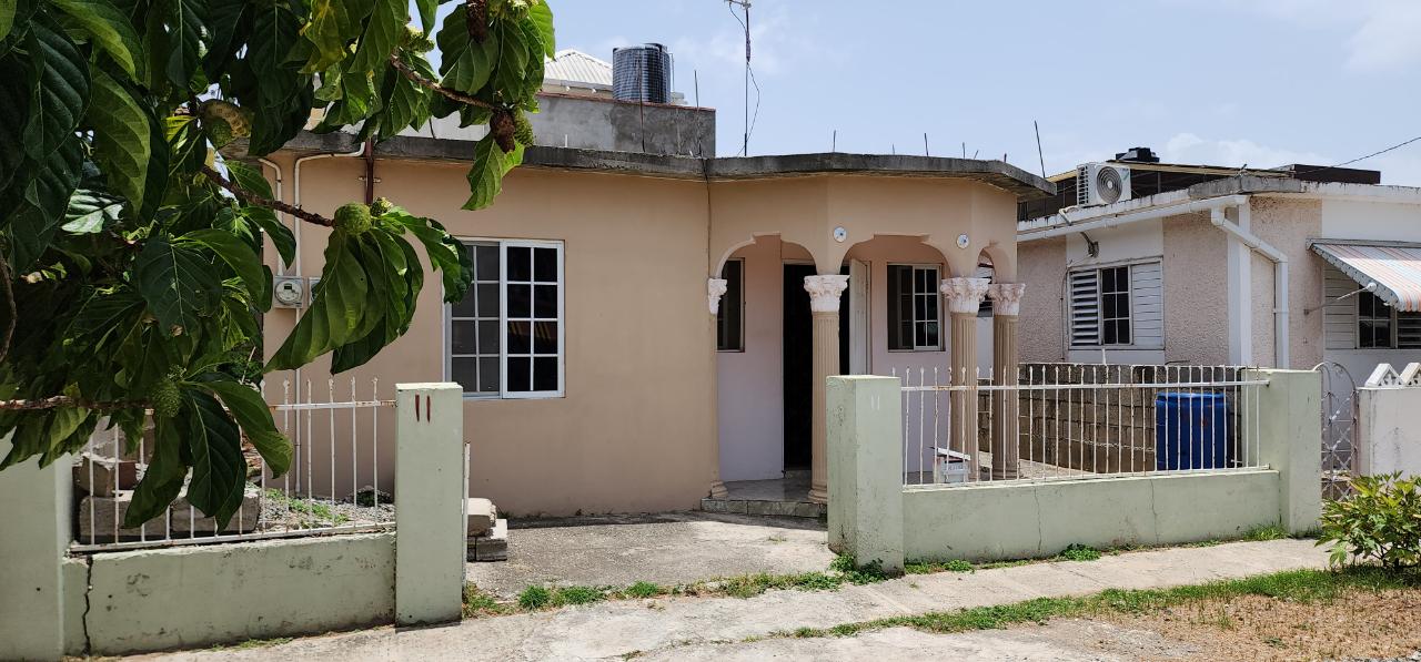 Thirteenth image of 11 East Queen Park in Greater Portmore, St. Catherine, Jamaica - property is For Sale