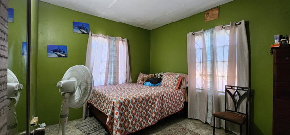 Sixth image of 11 East Queen Park in Greater Portmore, St. Catherine, Jamaica - property is For Sale