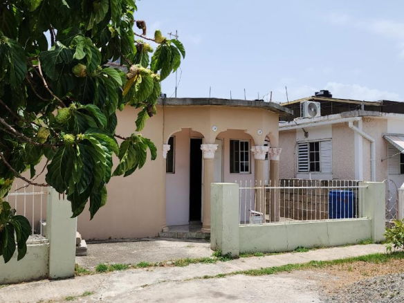 First image of 11 East Queen Park in Greater Portmore, St. Catherine, Jamaica - property is For Sale