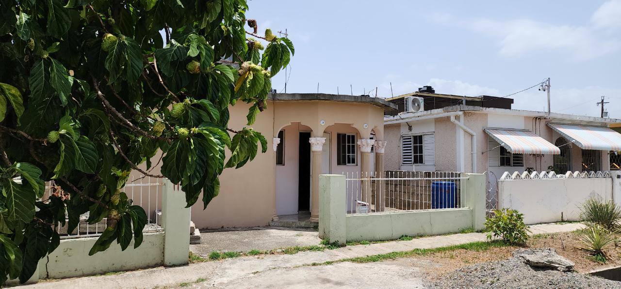 First image of 11 East Queen Park in Greater Portmore, St. Catherine, Jamaica - property is For Sale