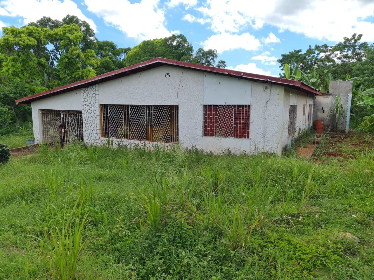 Charming-Residential-Property-for-Sale-in-Kingsland-St.-Catherine-Jamaica Second image of Part of Kingsland in KITSON TOWN, St. Catherine, Jamaica - property is For Sale