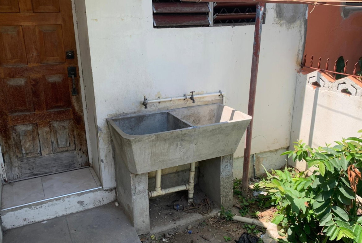 Seventeenth image of 5 Sciroco Avenue in Caymanas Gardens, St. Catherine, Jamaica - property is For Sale