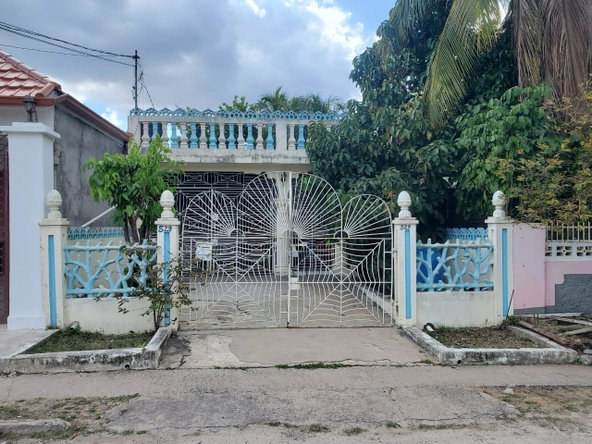 First image of 529 Copper Close in May Pen, Clarendon, Jamaica - property is For Sale